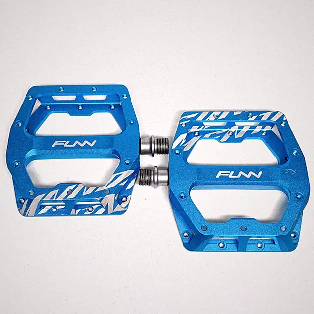 Funn Funndamental Flat MTB Pedal Set,9/16-inch CrMo Axle (Turquoise)- Used