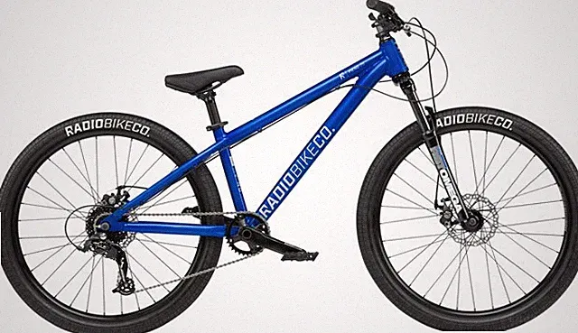 Radio Fiend 26" Dirt Jump Bike - 22.3" TT, Candy Blue