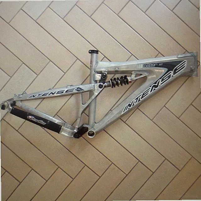 USED VINTAGE INTENSE TAZER VP BIKE FRAME DIRT JUMP SLOPESTYLE MOUNTAIN RACE NICE